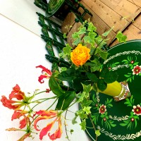 名古屋金山総合駅前　フラメンコスタジオCIBAYI
花とグリーンでお迎えします。